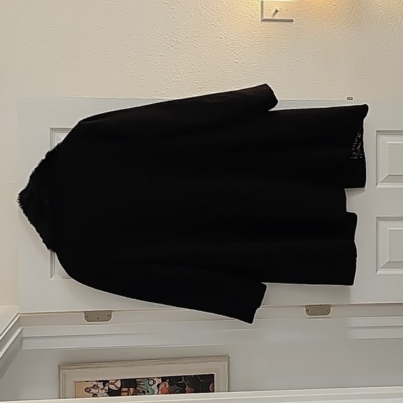 Winter Coat - Picture 6 of 10